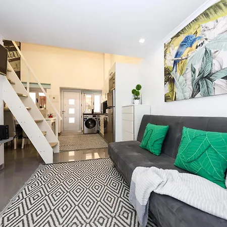 Dina House Apartamento *