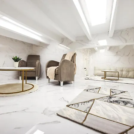 Dina House Apartment *