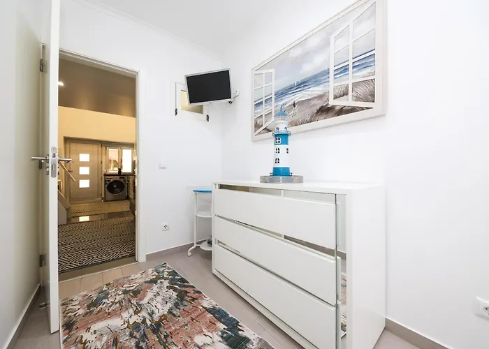 Dina House דירה *