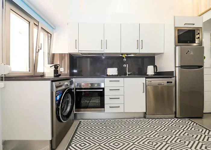 Dina House דירה נאזרה